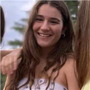Profesora particular de cualquier materia de primaria para niños con necesidades especiales y apoyo de inglés.
También proporcionó clases de guitarra si en algún momento los niñ@s quieren tomarse un descanso de las actividades del colegio